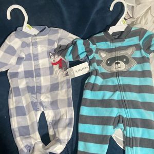 2 3mo Baby outfits Carters